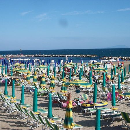 Il Girasole Formia Guesthouse Rooms Exterior foto
