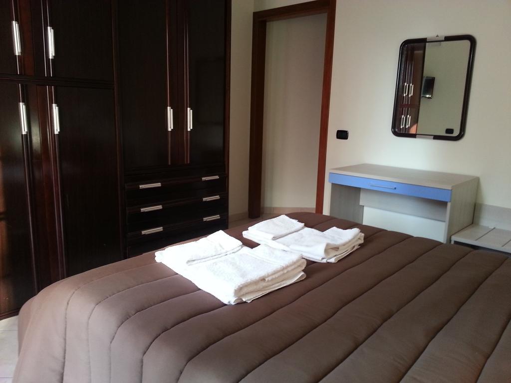 Il Girasole Formia Guesthouse Rooms Exterior foto
