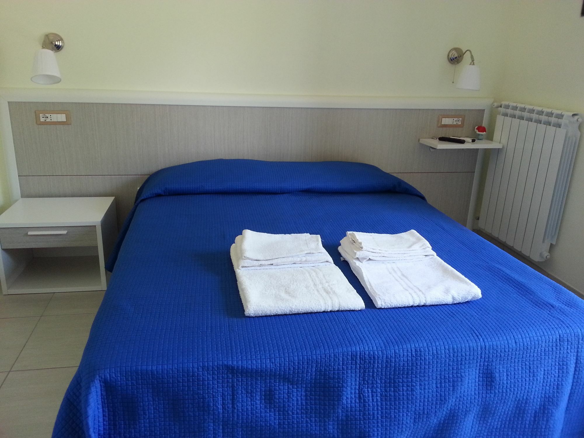 Il Girasole Formia Guesthouse Rooms Exterior foto